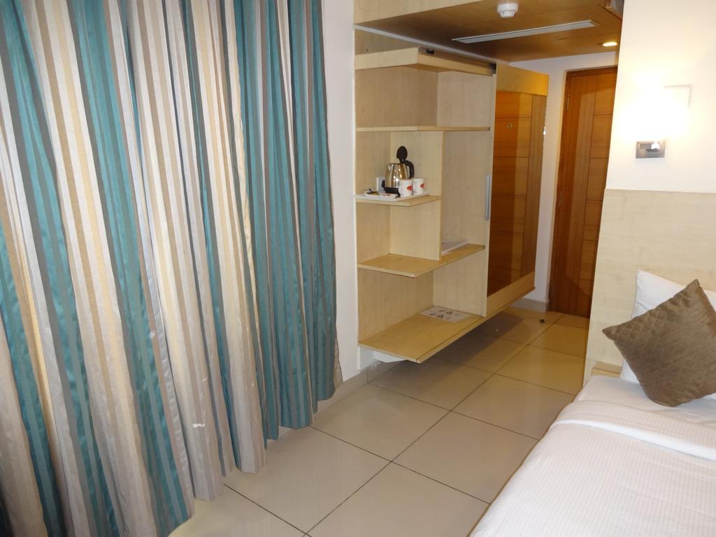 Hotel Southern Grand Vijayawada Ngoại thất bức ảnh