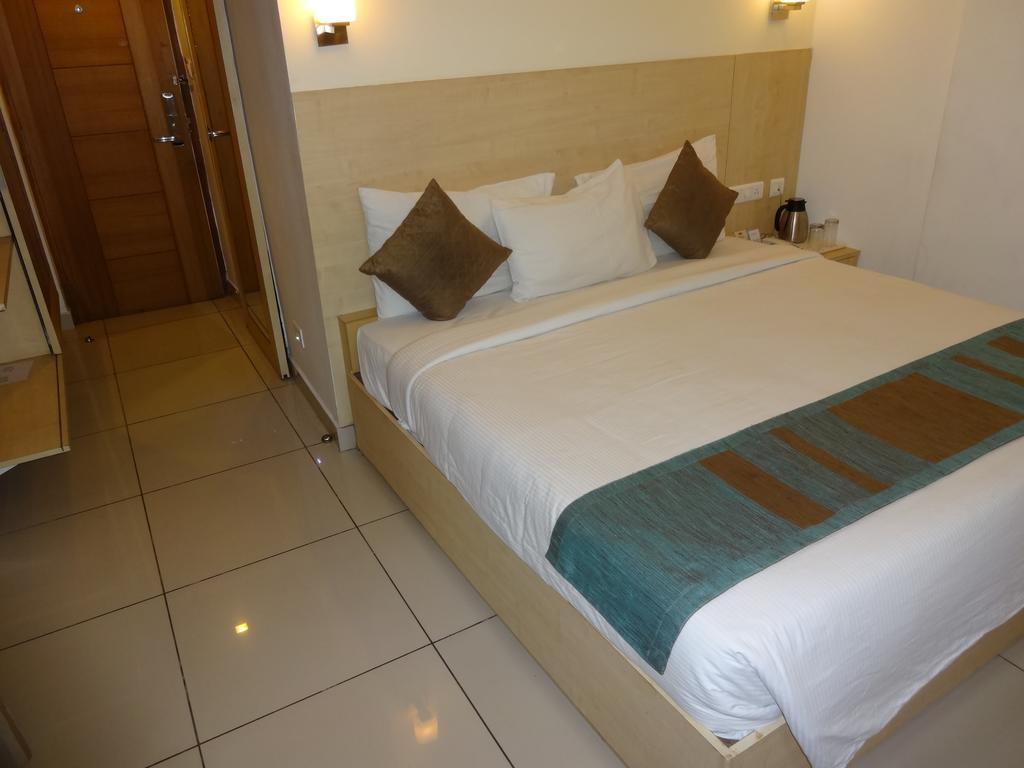 Hotel Southern Grand Vijayawada Ngoại thất bức ảnh