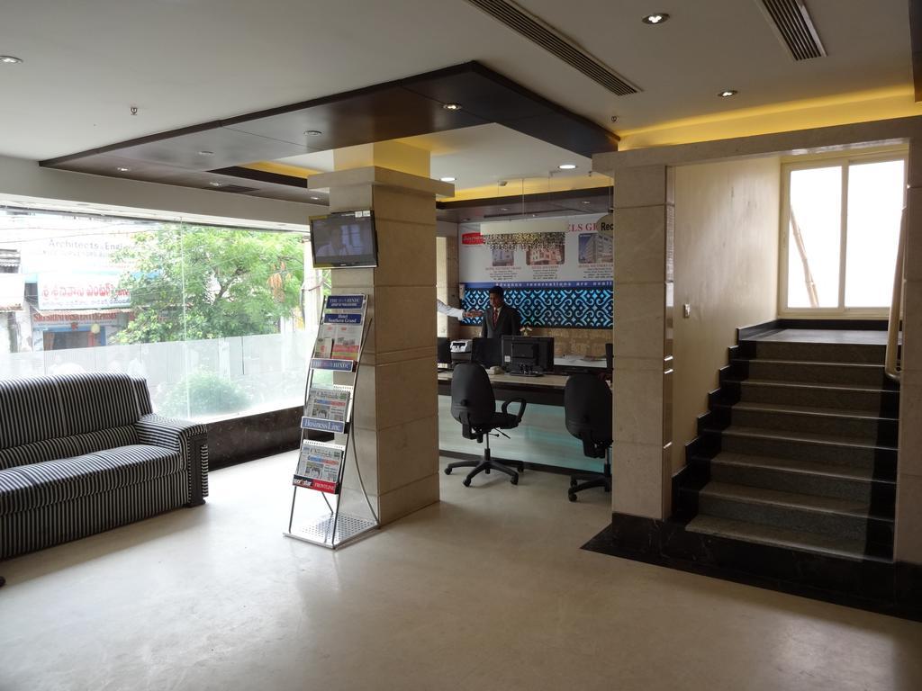 Hotel Southern Grand Vijayawada Ngoại thất bức ảnh
