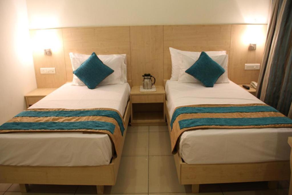 Hotel Southern Grand Vijayawada Ngoại thất bức ảnh