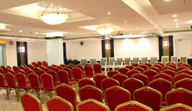 Hotel Southern Grand Vijayawada Ngoại thất bức ảnh
