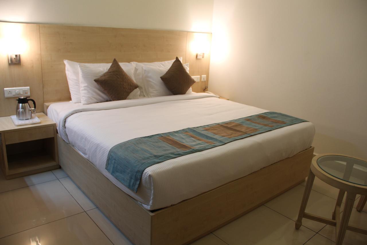 Hotel Southern Grand Vijayawada Ngoại thất bức ảnh