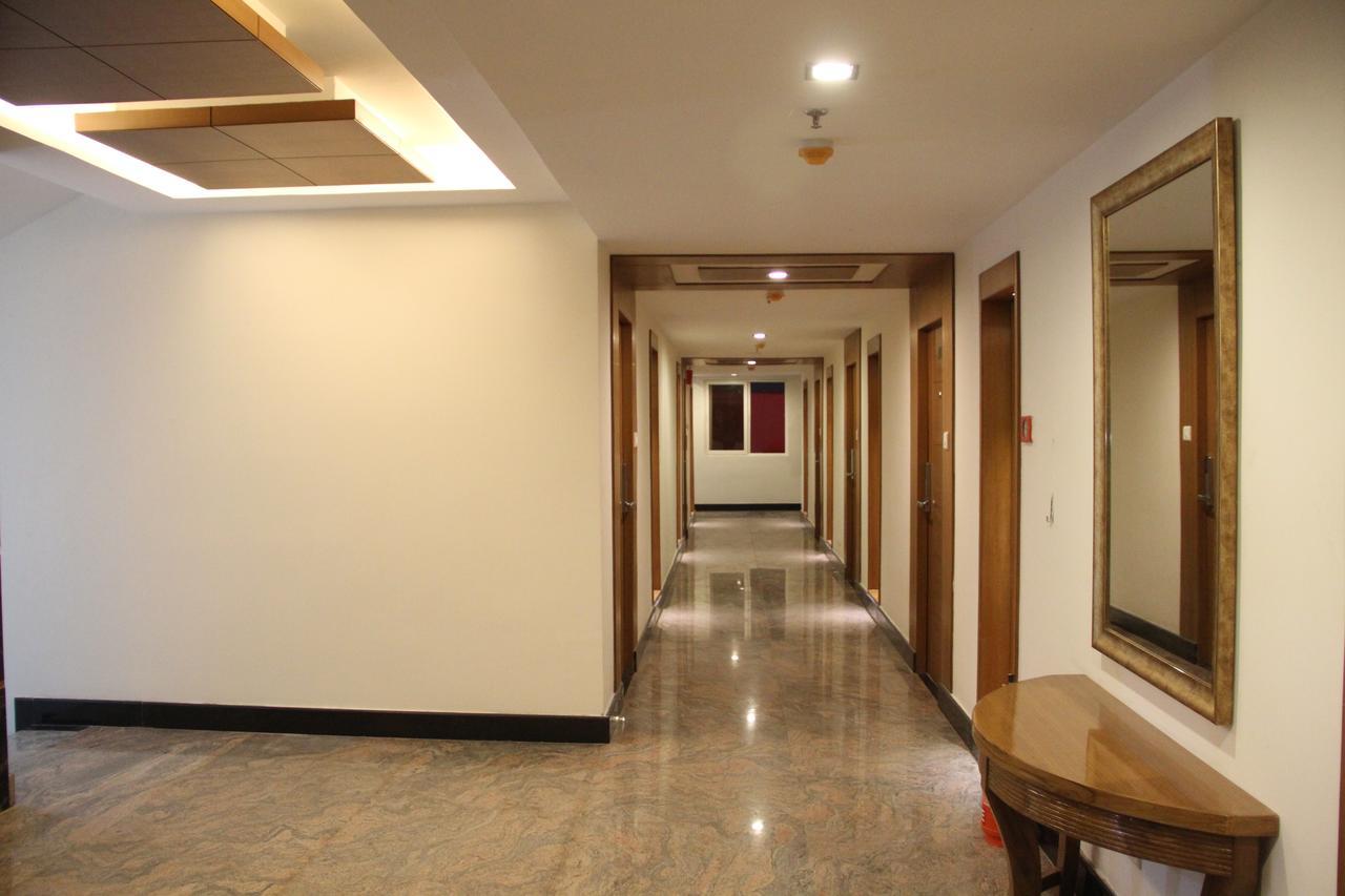 Hotel Southern Grand Vijayawada Ngoại thất bức ảnh